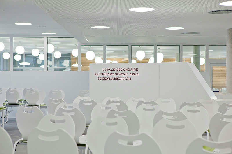 斯特拉斯堡欧洲学校标识导视系统设计2